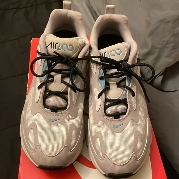 Nike Air Max 200 - Picture 2 of 4
